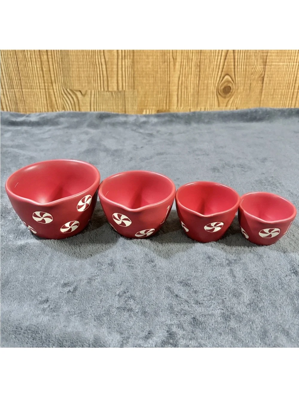 Set Of 4 RAE DUNN Peppermint Candy Measuring Cups Christmas Matte Red MCs NEW